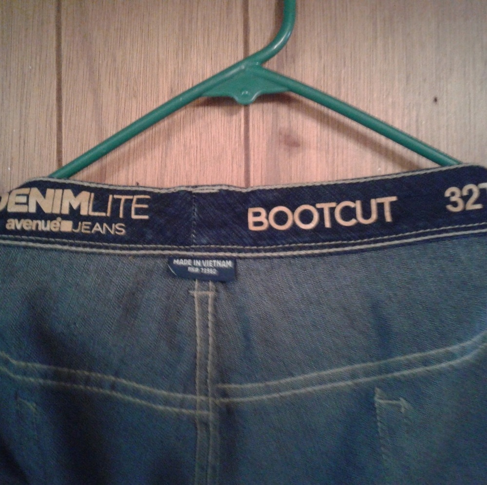 Women's jeans 32W Avenue